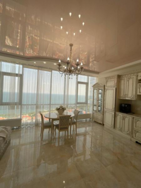 VIP! Luxury Sea View in Arcadia!